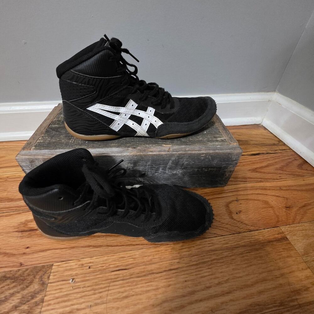 ASICS Matflex 5 Wrestling Shoes Black White Gum GS Youth Size 4.5 - Picture 2 of 7